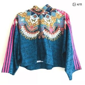 Adidas | Borbomix Women's Size L Large Blue Long Sleeve Pullover Crop Hoddie